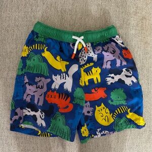 MINI BODEN swim trunks 7/8